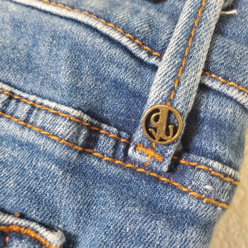 Driftwood Audrey Slim Straight Leg Raw‎ Hem Jeans Medium Wash Blue Denim Size 28 - Picture 4 of 12